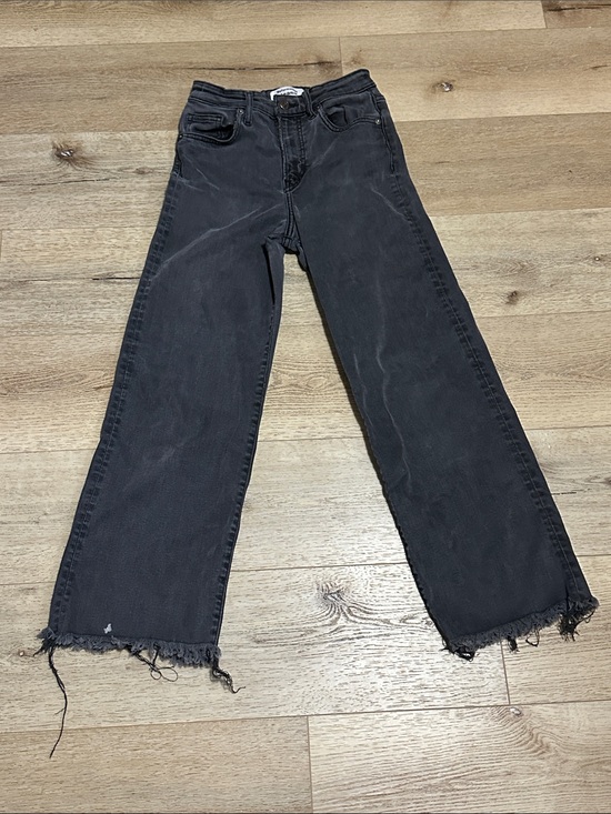 Reformation Denim - Reformation Black Wide-Leg High-Rise Jeans with Frayed Hem